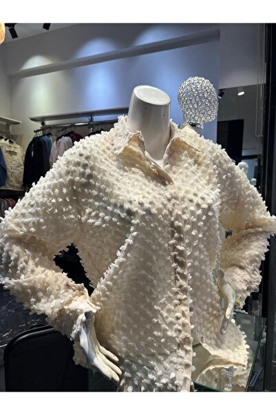 Butik organze tül detaylı gömlek