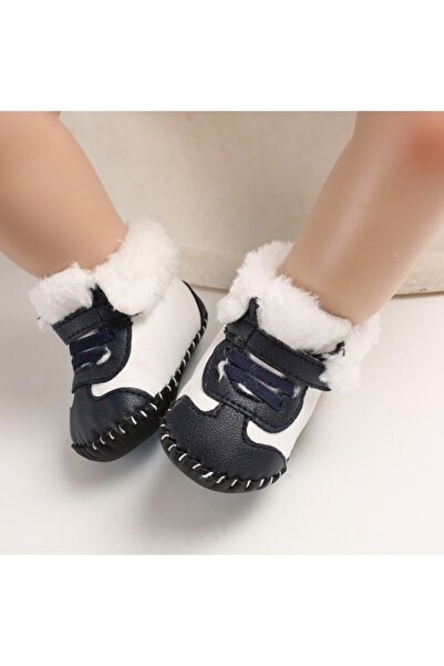 Superbaby White and black fur-lined boots