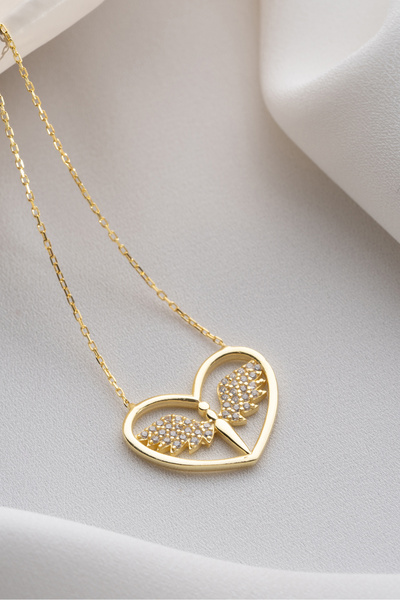 Two Arts Jewelry 925 Ayar Gümüş Melek Kanadı ve Kalp Motifli Kolye – Zirkon Taşlı – Kadın
