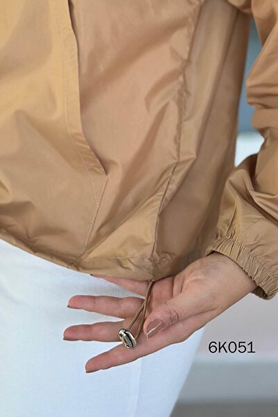 İnce Topuk Parachute Half Zip Raincoat 6K051