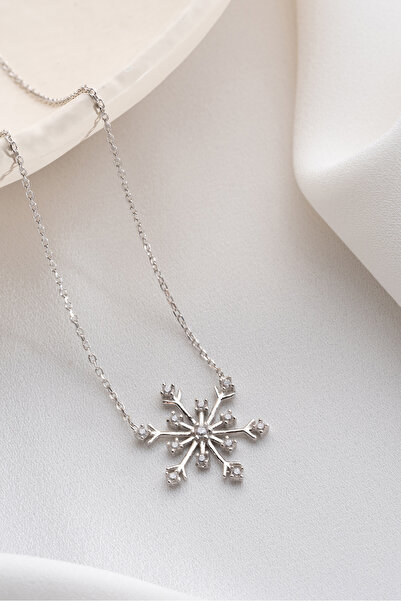 Two Arts Jewelry 925 Ayar Gümüş Kar Tanesi Zirkon Taşlı Kolye – Zirkon Taşlı – Kadın