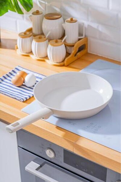 ACAR Ultimate Pro 28 cm Forged Pan Tkebt Cream