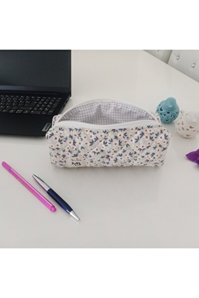MB Flower Patterned Cream Pen Holder