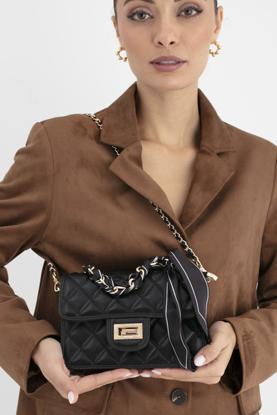 Matthew Cox Women's Arm Bag Black Byn2415