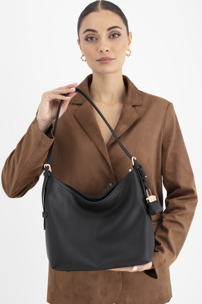 Matthew Cox Women's Arm Bag Black Byn2421