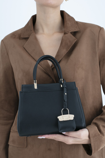 Matthew Cox Women's Arm Bag Black Byn2434