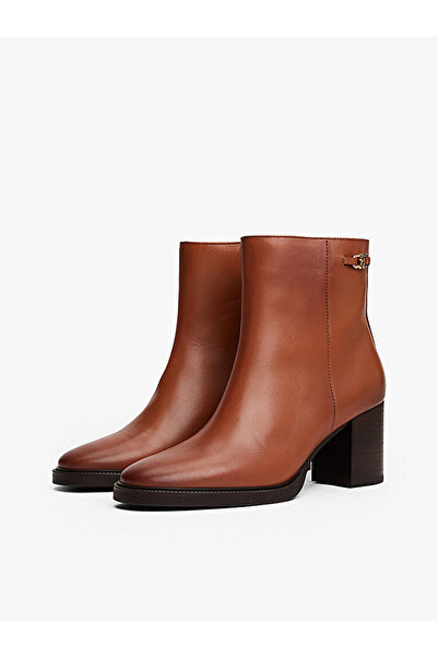 Tommy Hilfiger Women's Stacked Heel Boots