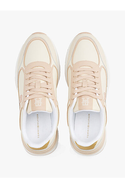 Tommy Hilfiger Women's Casual Fashion Runner Sneaker