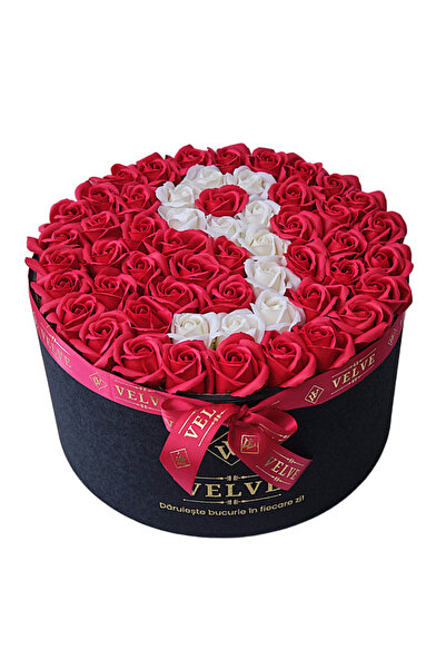 velve Aranjament Floral Etern personalizat cu cifra 9, in cutie rotunda neagr...