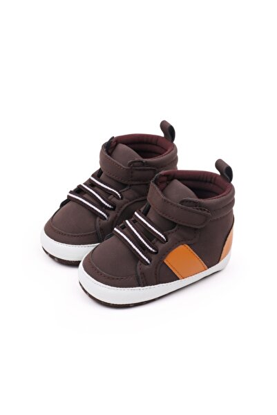 Bebelul Brown baby booties, practical and comfortable