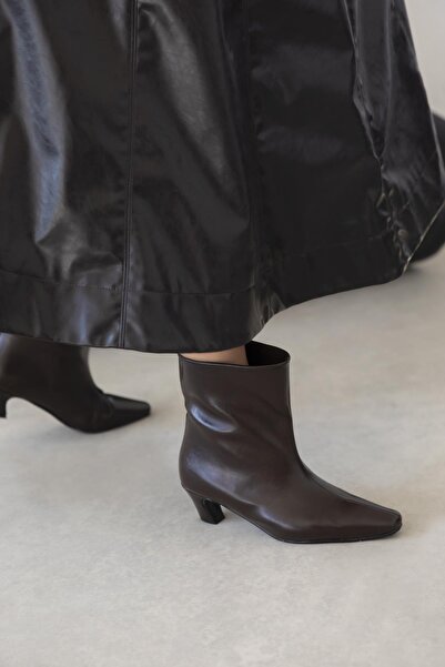 STRASWANS Viva Kadın Kırışık Deri Bot Kahve