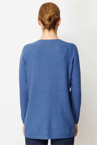 Desen 25266 Knitted Side Slit Blouse with Diagonal Front and Wavy Stitch Pattern