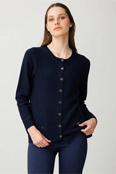 Desen 25245 TRİKO LİNXLİ CEPLİ GÖRÜNÜMLÜ DÜĞMELİ SIFIR YAKA KADIN CEKET