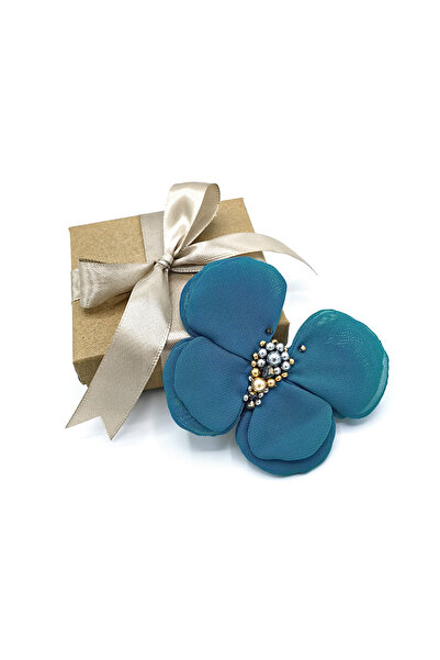 Corizmi Broșă fluture din voal, mijloc cu perle și cristale argintii și aurii, handmade, Fly