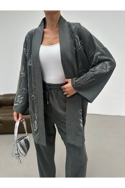MİA NOURA Women's Oversize Fit Kimono with Beaded Embroidery on the Front