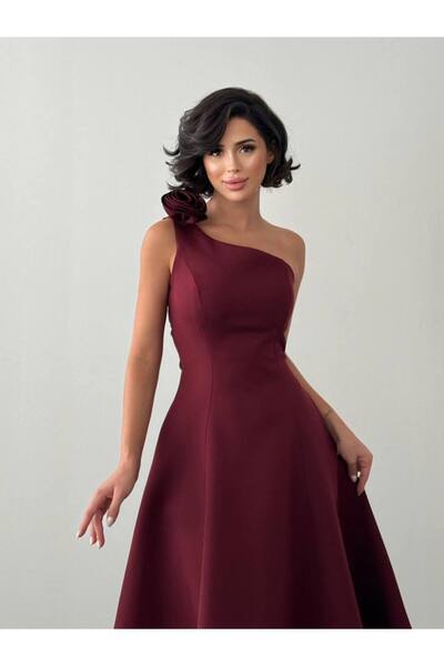 Misscix Kadın Abiye Tek Omuz Gül Detaylı Kloş Etekli Midi Elbise - Abiye & Mezuniyet Elbisesi