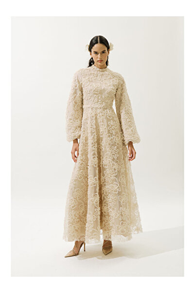 LC Waikiki Kabarık Çiçekli Uzun Kol Abiye Elbise İnci