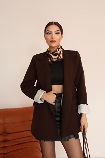 Hazel Jachetă blazer maro pentru femei cu detaliu pe mâneci