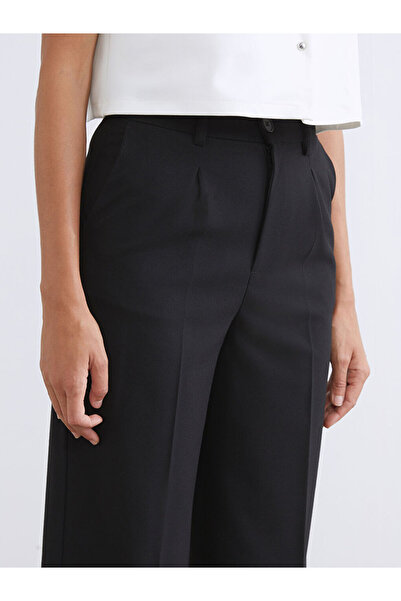 LC Waikiki Black Loose Fit Women's Pleated Trousers