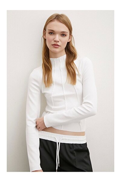LC Waikiki Önü Dikişli Bluz Beyaz