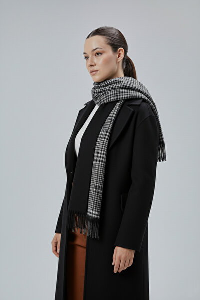derikem Women's Soft Textured Plaid Pattern Winter Reversible Shawl Scarf