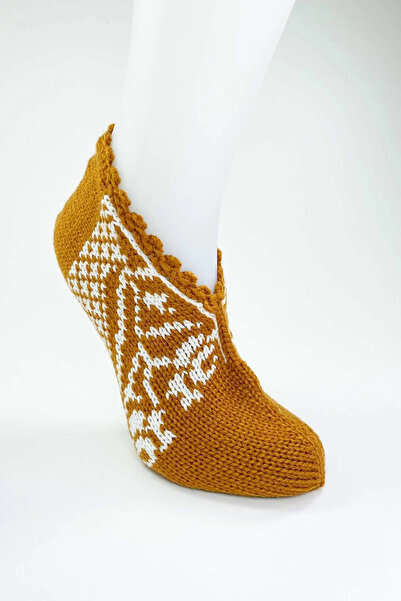 HarmonyAura Hand Knitted Winter Stylish Women's Wool Booties D12