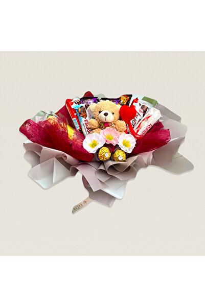 velve Delice gift bouquet, with a selection of sweets, a heart, a teddy bear and soap flowers