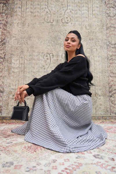 KÜÇÜĞÜM BUTİK Сіро-чорна чотиричастинна картата спідниця