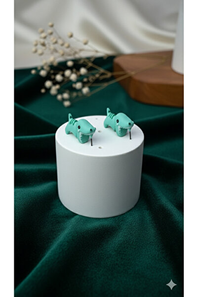 Z&T ACCESORIES أقراط على شكل ديناصور أخضر لطيف