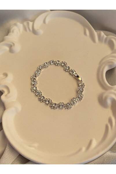 lesuvera Gümüş Renkli Zirkon Taşlı Su Yolu Kristal Bileklik