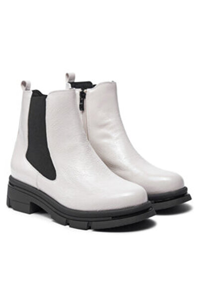 Caprice γυναικεία μποτάκια μέχρι τον αστράγαλο 9/25428/43 λευκά