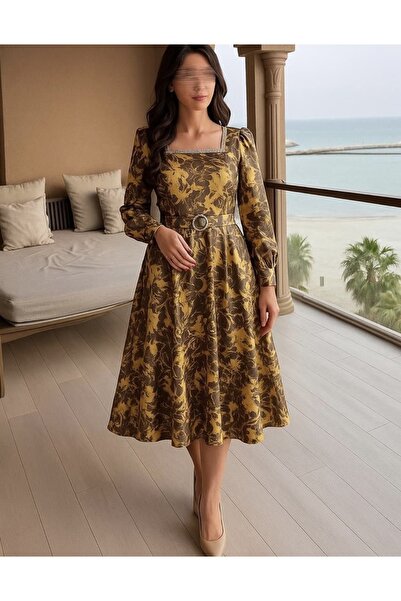 Generic Elegant dress with a classic, luxurious style