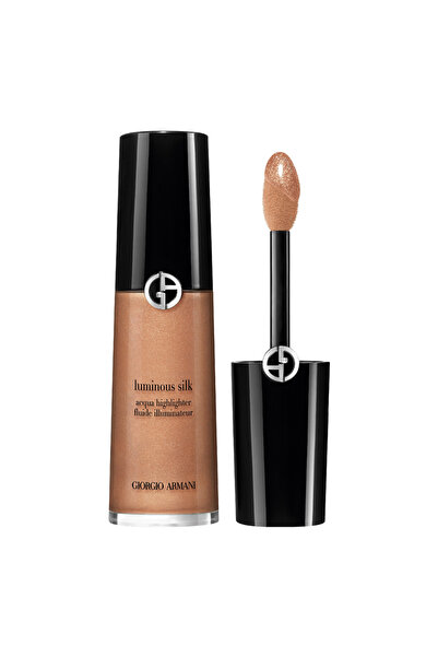 Giorgio Armani Luminous Silk Acqua Illuminating Shade 4 Elsbeauty