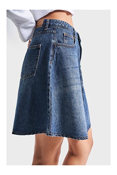 LC Waikiki Синя жіноча футболка кольору T 2w48 з воланами, середньої довжини джинсова спідниця