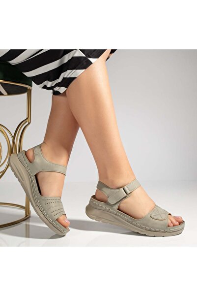 BMoD Sandale gri pentru femei cu platformă și închidere cu velcro MOD13389