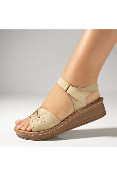 BMoD Sandale bej pentru femei cu platformă și aplicații de pietre MOD13383