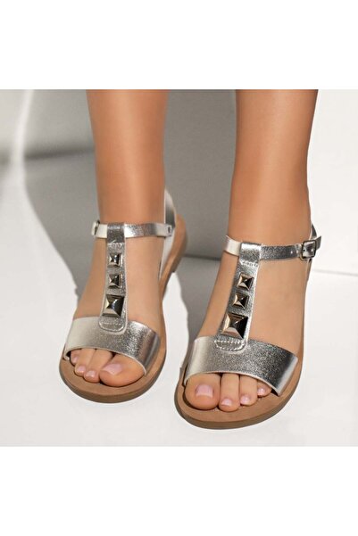 Modlet.ro Γυναικεία ασημένια επίπεδα σανδάλια MOD08592