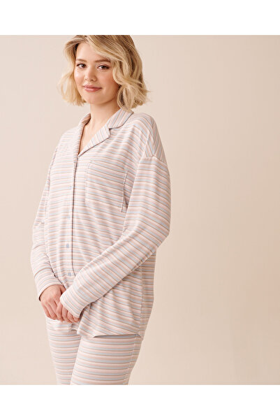 La Vie en Rose قميص بأزرار من الألياف المعاد تدويرها بخطوط الباستيل