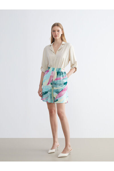 LC Waikiki Lcwaikiki Women's Classic Elastic Waist Patterned Shorts