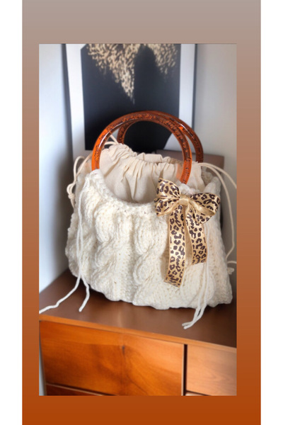 By G Tasarım حقيبة صغيرة محبوكة من خيوط الصوف بلون كريمي