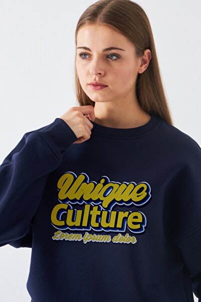 The Champ Clothing Γυναικείο φούτερ Oversize Unique Culture με στάμπα σε μπλε ναυτικό – Λαιμόκοψη, 3 κλωστές από φλις με ανάγλυφο