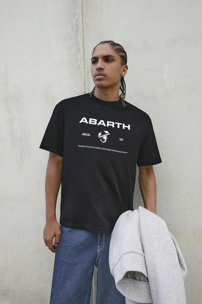 Bershka Racing Abarth baskılı kısa kollu tişört