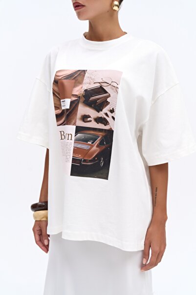 MAI STUDIOS CO. Λευκό μπλουζάκι με σοκολατένια στάμπα