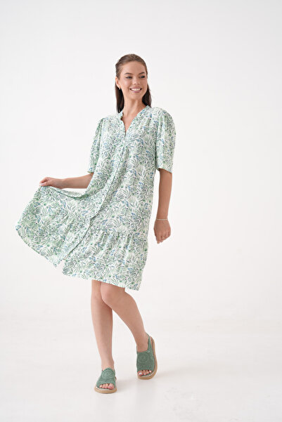 loia Γυναικείο καλοκαιρινό casual φόρεμα με λευκό μισό μανίκι και σχέδιο στο ...