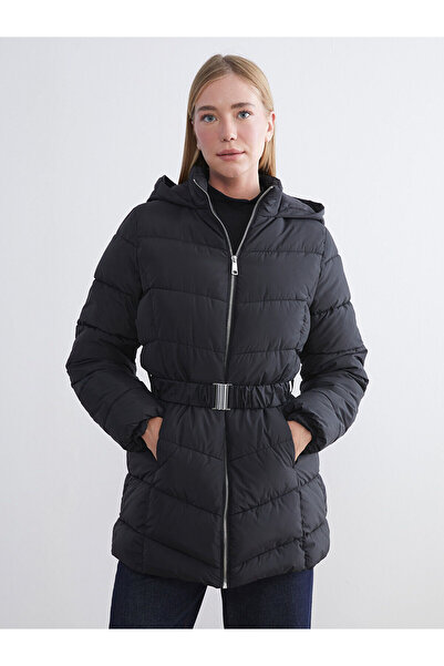 LC Waikiki Özmarka Yeni Sezon Kapüşonlu Kadın Şişme Mont