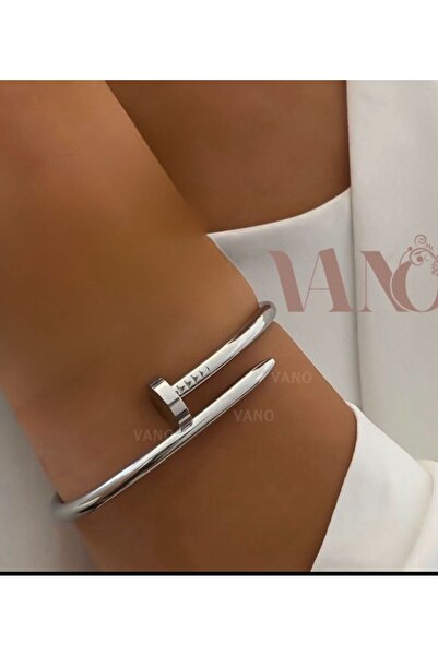 vano2022 Size 17 gold plated bracelet