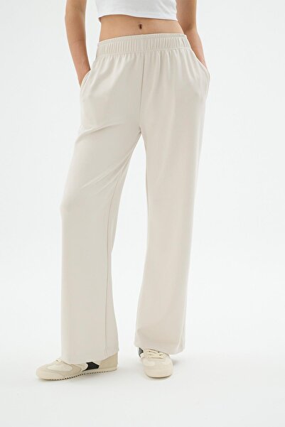 Sevim Жіночі штани з еластичним поясом, кишенями на талії та зручним кроєм C7T3N412