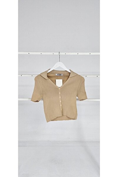 BETULAKSUBUTİK بلوزة تريكو بأكمام قصيرة