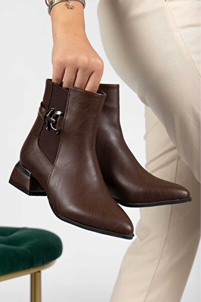 Dubais Shoes Γυναικείες δερμάτινες ελαστικές μπότες & μποτάκια με αγκράφα 4cm τακούνι d111