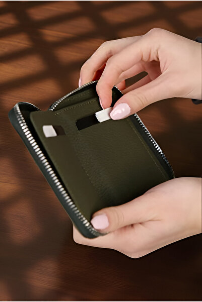 MODA محفظة جلدية أصلية بلون كاكي للجنسين - تحتوي على 10 فتحات للبطاقات، و3 أق...